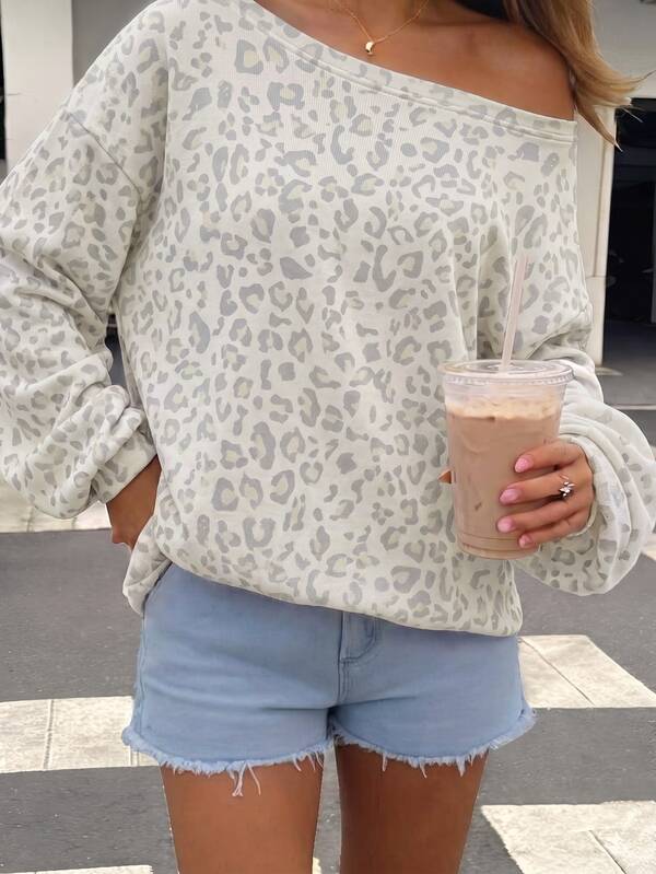 Veykashi Women's Casual Leopard Print Off-Shoulder Loose Long Sleeve Sweatshirt, Autumn/Winter New Arrival