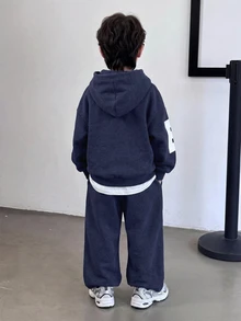SHEIN Little Byeori 2件組兒童小男孩休閒街頭風韓式雪花與大字母印花連帽長袖衛衣及純色鬆緊腰運動長褲套裝，適合返校、生日、嬰兒洗禮、節日派對，秋冬穿著 - 藏蓝色 - 查看 2