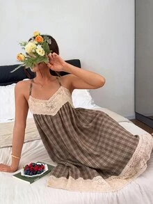 Napfluff 女款舒適可愛蕾絲拼接格紋細肩帶睡裙 - 棕色 - 查看 3