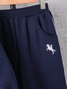 SHEIN 青少年男孩騎士圖案長袖運動衫與運動長褲休閒日常穿搭套裝 - 藏蓝色 - 查看 3