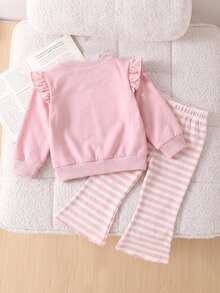 SHEIN Playful Pals 2件組女嬰運動衫喇叭褲套裝，甜美可愛粉白熊貼布蝴蝶結荷葉邊條紋長袖圓領休閒連身褲，生日秋季假期穿搭 - 粉色 - 查看 2