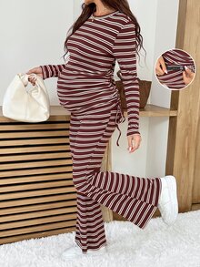 SHEIN Setelan Hamil Musim Gugur Kasual Bergaris Atasan dan Celana dengan Tali Serut Samping 2 Potong - Burgundy - View 1