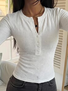 DAZY 女款紋理布料修身內搭性感休閒套頭T恤 秋季 - 白色 - 查看 7