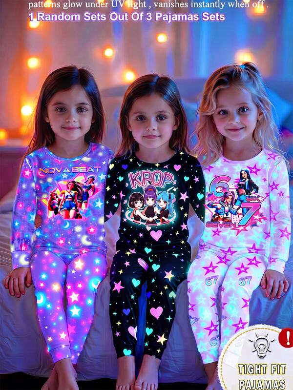 SHEIN Young Girl Round Neck Short Sleeve Shorts Dreamy Girl Group Star Pattern Print Sweet Cool Childlike Style Knit Elastic Fabric Comfortable Soft High Stretch Snug Fit Purple UV Light Glow-In-The-Dark Purple 2 Pieces Set Loungewear Pajamas Young Girls