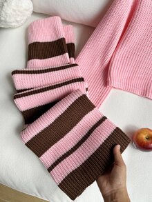 SHEIN 青少年女孩冬季針織兩件套，時尚休閒粉色圓領長袖毛衣與粉色棕色條紋針織長褲套裝，打造全新時尚。柔軟親膚，舒適自在，兩件式設計，更易搭配，適合外出、居家休閒、派對、節日慶祝等多種場合 - 粉色 - 查看 5