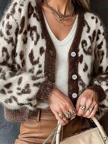 SHEIN Jaket Rajut Pendek Longgar Wanita Model V-Neck Jacquard Motif Leopard Vintage untuk Musim Gugur/Dingin - Putih - View 3