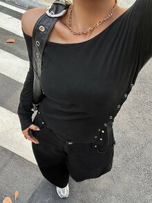 Dazy Plus Solid Color Cropped Fitted Side Slit Off-Shoulder Black Sexy Long Sleeve T-Shirt - Black - View 5