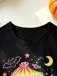 Souflis Souflis (1件) 萬聖節女孩清新卡通彩色亮片幽靈巫師帽南瓜燈蝙蝠星星月亮圖案黑色短版T恤 - 黑色 - 查看 5