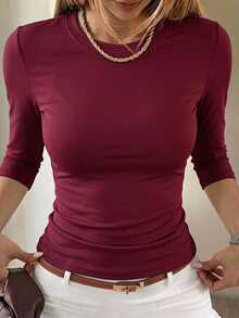 DAZY 女款休閒百搭純色修身短袖T恤 - 酒紅色 - 查看 1
