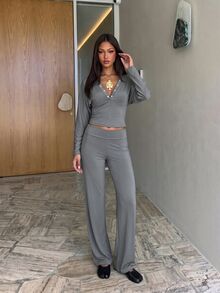 Siren Gaze Gray Button-Down Deep V-Neck Long-Sleeve Top And Low-Waist Pants Set-Made From Fall Knit Fabric, Perfect For Lounging At Home, Family Gatherings - Grey - View 6