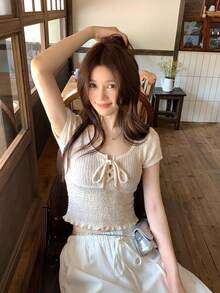 DAZY 女款純色綁帶設計短袖修身T恤 - 杏色 - 查看 5