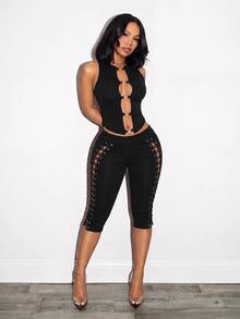 BamGleam This Is The Latest Autumn-Winter Design Of A Black Sleeveless Vest With Hollow Metal Rings. It Features Gothic Punk Rock Style And Short Sleeveless Cu - Black - View 6