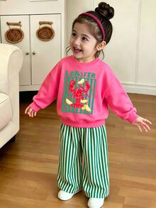 SHEIN Elladie kids 秋冬幼童女童清新時尚創意紅綠條紋龍蝦字母標語印花基本款圓領衛衣＋白色綠色直條紋寬腿褲套裝 - 彩色 - 查看 3