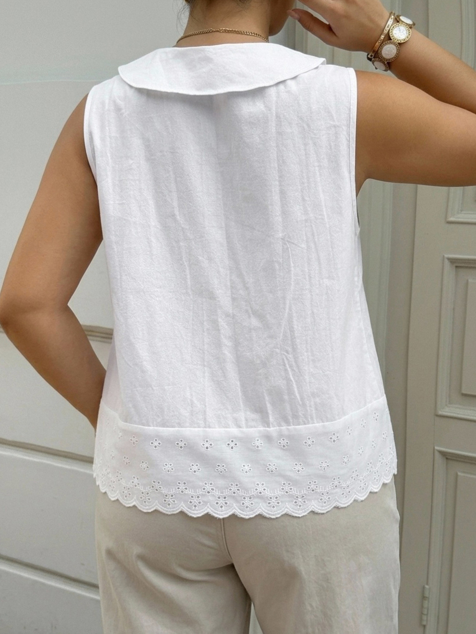 Dazy Plus Plus Size Korean Style Single-Breasted Pleated Tank Top For Dating And Vacation