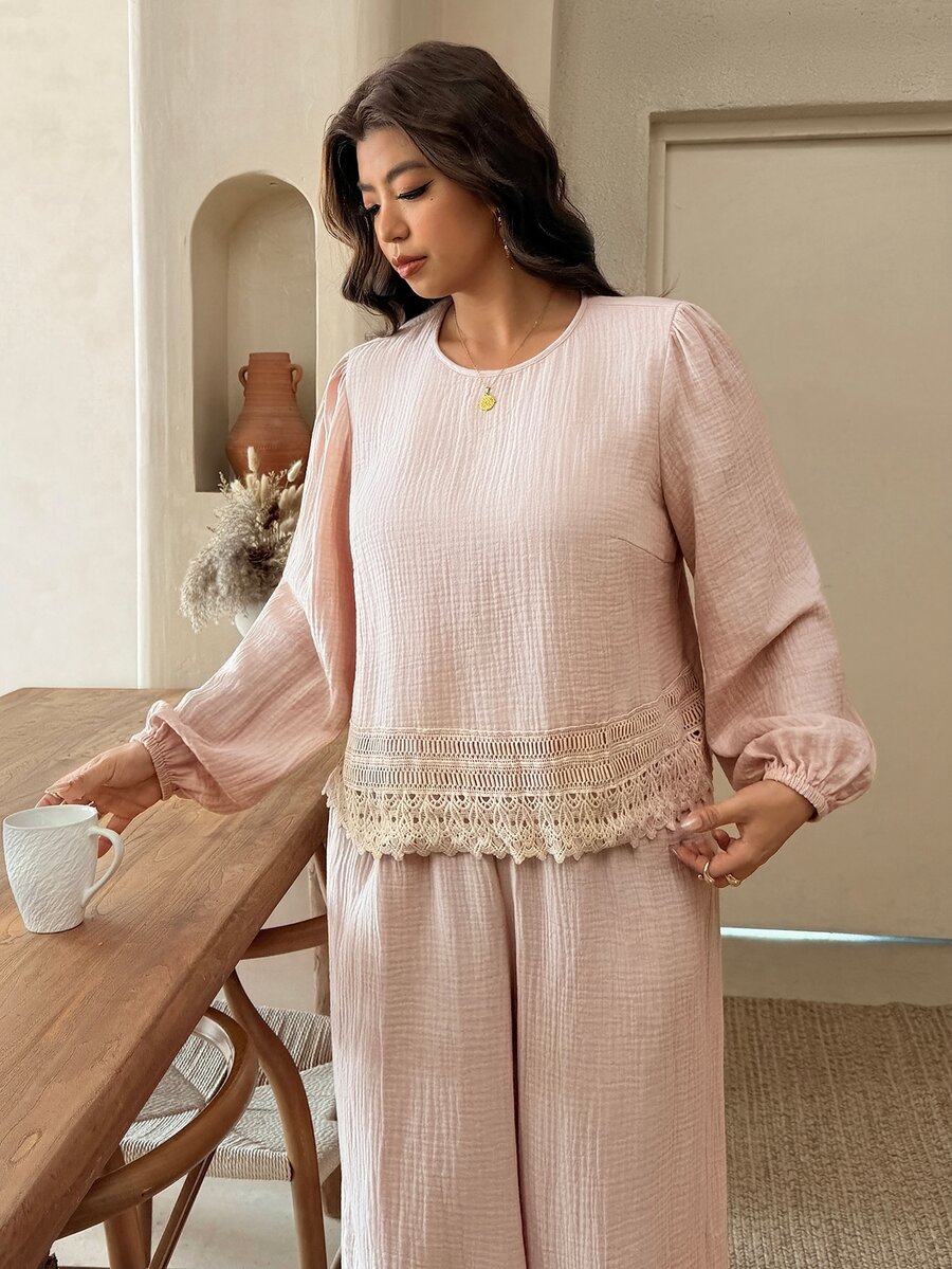 Lounesse Plus Size Women Lace Patchwork Vacation Brunch Travel Formal Casual Top Pants Boho 2 Pieces Set Fall Elegant Dusty Pink