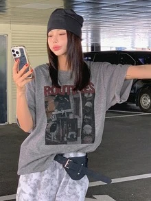 DAZY 夏季休閒角色印花短袖寬鬆女款T恤 - 灰色 - 查看 4