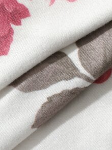 Dazy Plus Autumn/Winter Brushed Knit Floral All-Over Print Slim Fit Pajama Set - White - View 4