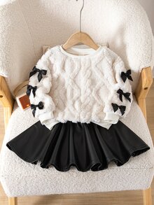 SHEIN Baby Girl Knitted Faux Fur Round Neck Casual T-Shirt And Skirt 2-Piece Set - Black and White - View 8