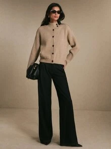 Poéselle Cardigan Rajut Bergaris Lembut Warna Cokelat Muda untuk Wanita, Kerah Tegak Nyaman, Kancing Depan Asimetris, Jaket Sweater Musim Gugur Lengan Panjang dengan Bahu Longgar, Cocok untuk Mendaki Sehari-hari - Khaki - View 8