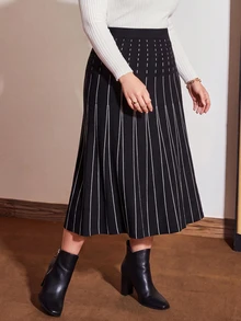 MOTF PREMIUM WOMEN'S PLUS SIZE STRIPED BLACK & WHITE CONTRAST COLOR STITCHING TRIM SLIMMING KNIT SKIRT - Black and White - View 5