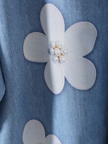 SHEIN 青少年女孩休閒度假戶外通勤編織針織聚酯纖維校園派對數位花卉印花翻領鈕扣上衣白色吊帶背心黑色長褲時尚百搭返校春秋套裝 - 藍色 - 查看 4