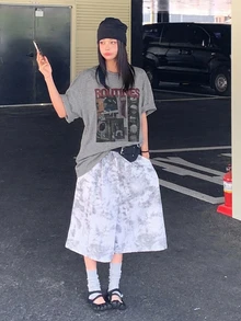 DAZY 夏季休閒角色印花短袖寬鬆女款T恤 - 灰色 - 查看 7