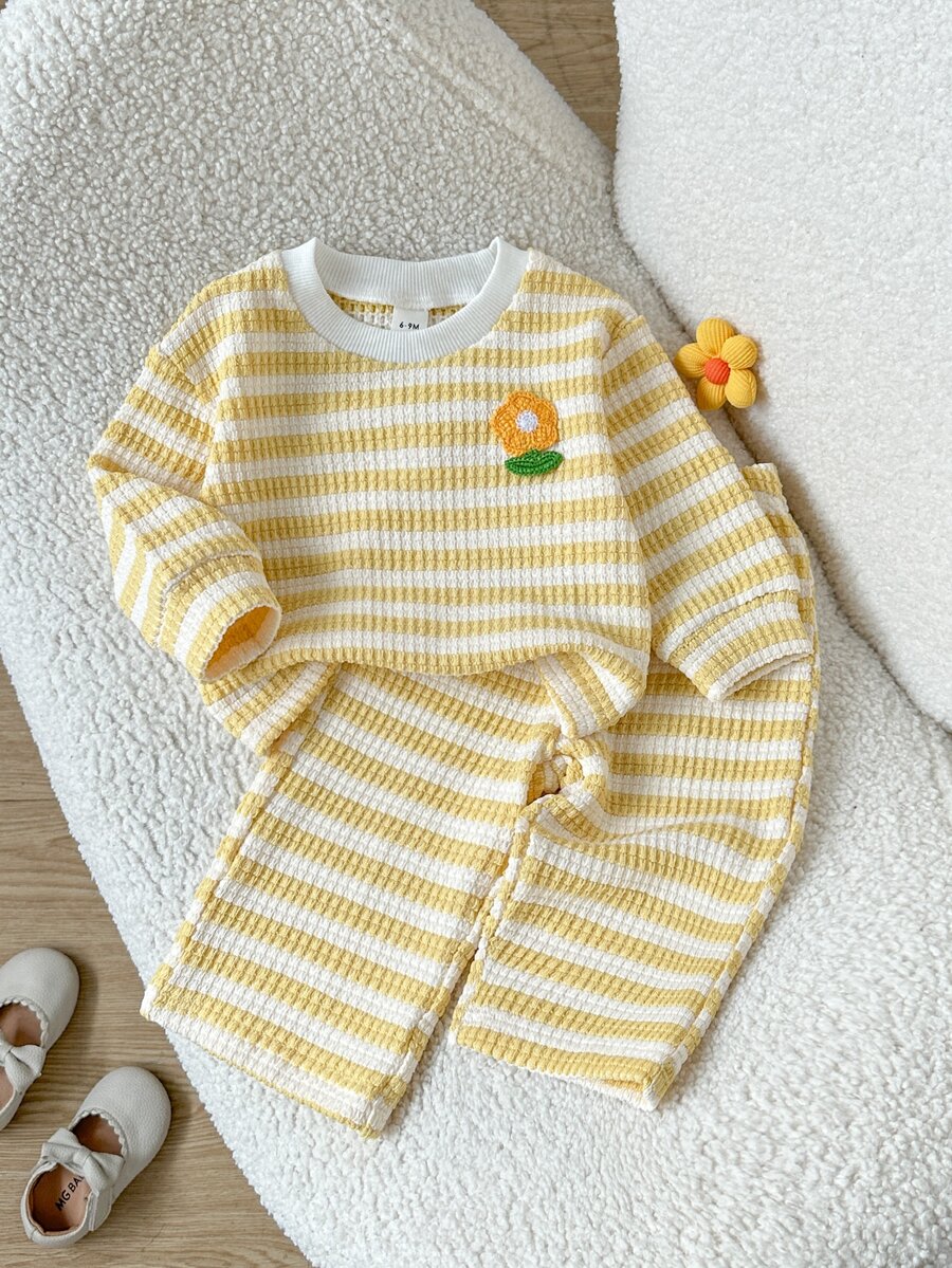 SHEIN Playful Pals 2件組女嬰休閒百搭時尚長袖上衣與長褲套裝，適合春秋冬季日常穿著 - 黃色 - 查看 1
