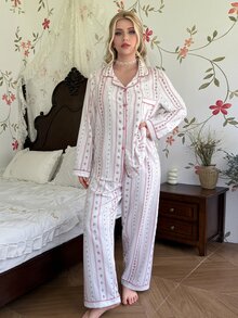 CottageSlumber Set Piyama Santai Ukuran Plus dengan Motif Kerut Gelembung, Model Kemeja, dan Kancing Depan - Baby Pink - View 2