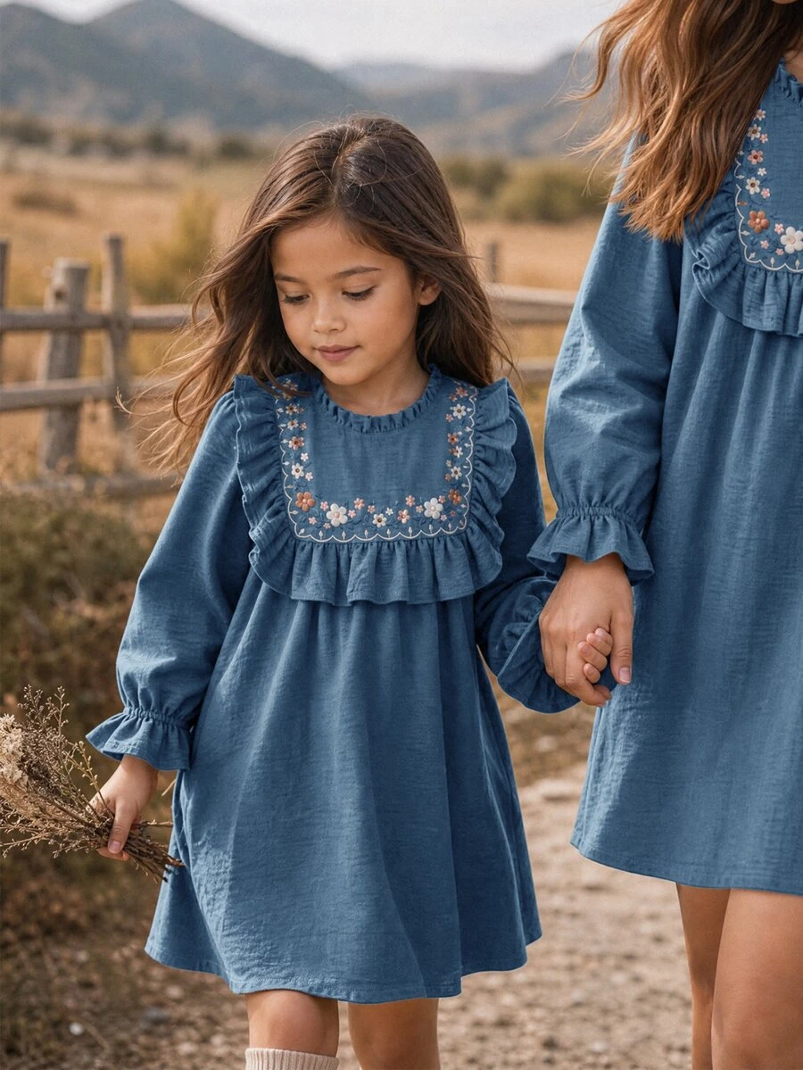 SHEIN Young Girl Woven Solid Color Floral Pattern Ruffle Hem Casual Dress - Blue - View 1