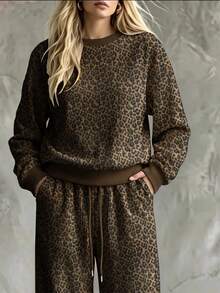 Trelyra Leopard Print Digital Printed Fashion Minimalist Women's Crew Neck Sweatshirt 2-Piece Set, Gift For Friends - Khaki - View 3