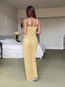 Dream Adore 3件組女款睡衣套裝，純色蕾絲拼接修身細肩帶上衣、長褲與長袖開襟外套，南法風 - 黃色 - 查看 4