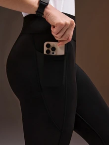 Powerista Legging Sepeda Wanita Warna Hitam Pas Badan Panjang 9/10 - Hitam - View 3