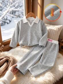 SHEIN 女童學院風 Polo 領兩件套，海軍藍對比翻領長袖上衣 + 高腰寬腿褲，經典馬術刺繡休閒套裝，百搭運動風，適合春/秋季校園與日常穿著 - 淺灰色 - 查看 3