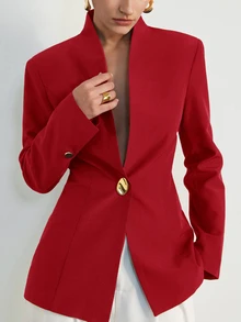 Aveloria Modichic Blazer Wanita Gaya Eropa & Amerika Terbaru, Serbaguna, Elegan, Minimalis, Cocok untuk Komuter, Dekorasi Gesper Logam, Warna Solid, Desain Tanpa Kerah Premium - Burgundy - View 4