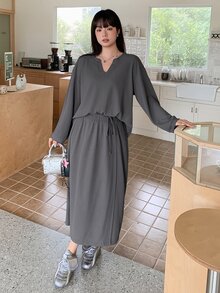 Dazy Plus Bộ 2 món áo tay dài và chân váy thắt eo màu trơn phong cách thường ngày năng động, đi làm, xuân/thu - Xám - Xem 7
