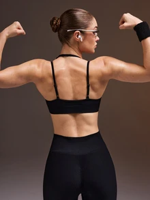 Powerista 女款無縫黑色水洗低衝擊運動內衣，附內墊 - 黑色 - 查看 2