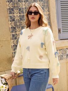 Vivid Eden Sweater Pullover Wanita Ukuran Besar Lengan Panjang Kerah Bulat dengan Hiasan Pita untuk Musim Dingin - Krem - View 3