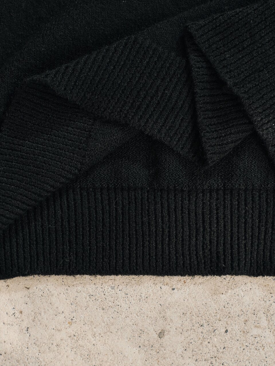 New Arrival Pearl Cluster Embellished Oversized Crew Neck Knit Sweater, Elegant Casual Pullover Top Suitable For Vacation, Commute And Dating