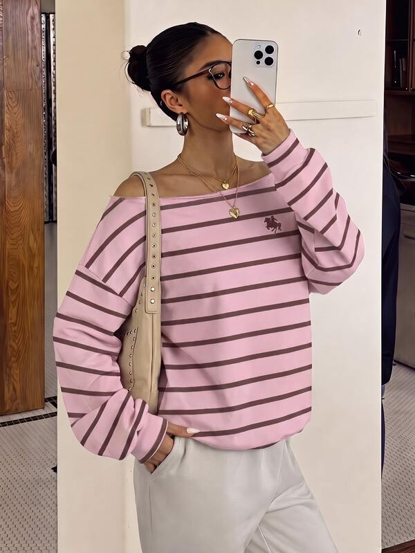 Muchica Women's Striped Knight Print Drop Shoulder Long Sleeve Loose Casual Sweatshirt