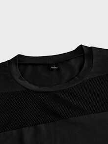FeverCity Kaos Pria - Hitam - View 4