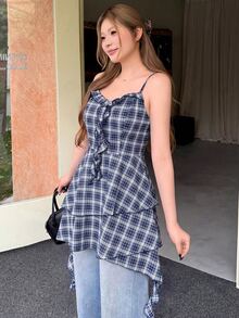 Bijouette 女款大尺碼海軍藍與粉藍格紋細肩帶洋裝，性感休閒復古V領荷葉邊設計，收腰不對稱層次裙擺夏季款 - 藏蓝色 - 查看 6