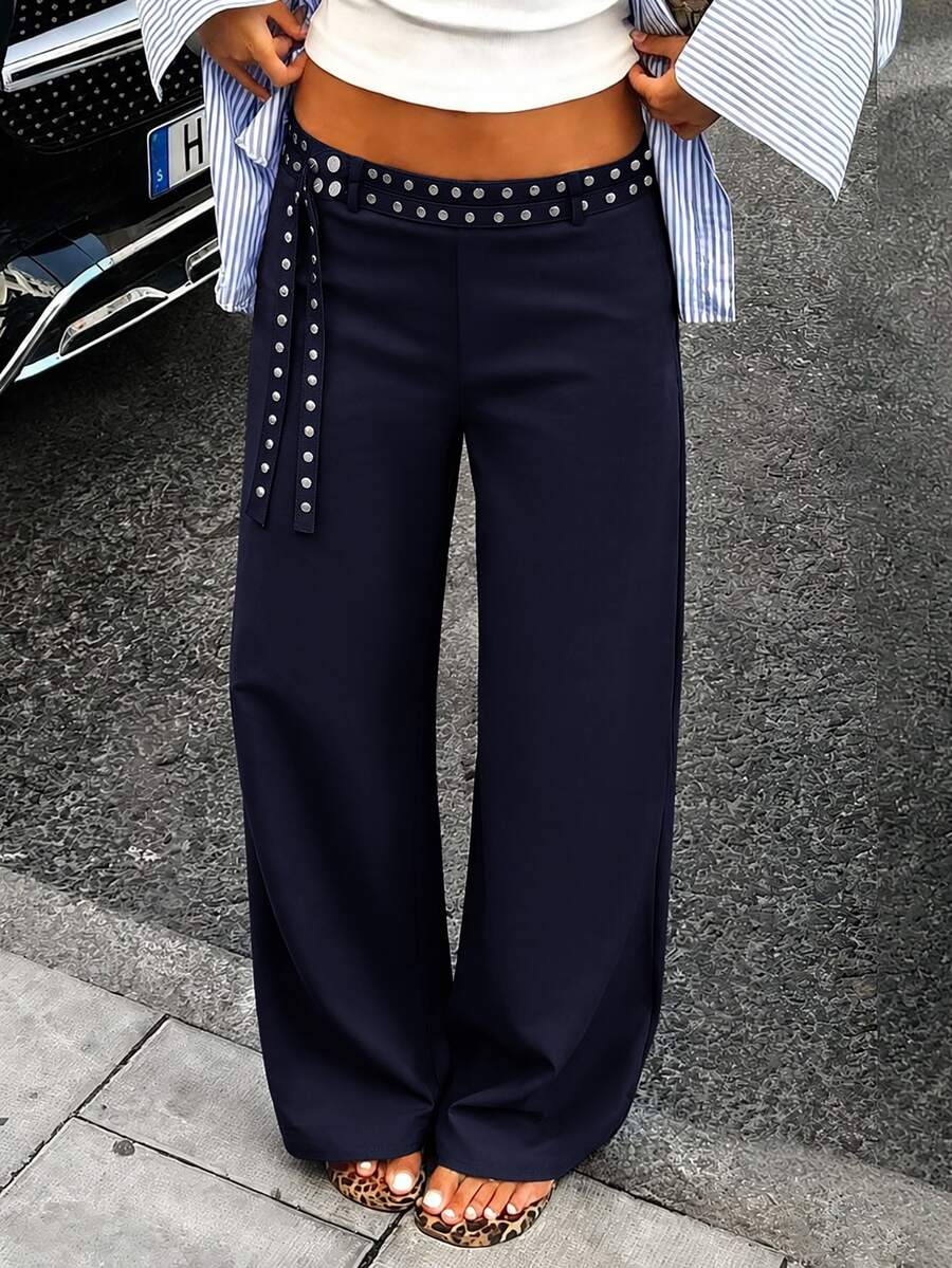 Avenya Celana Panjang Kaki Lebar dengan Hiasan Rivet dan Pita, Kasual untuk Perjalanan Sehari-hari - Navy Blue - View 1