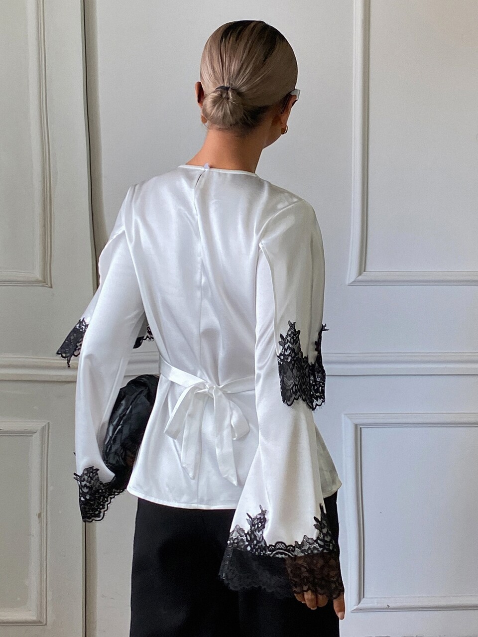 Patchwork Contrast Color Lace Elegant French Cover Up Fitted Long Sleeve Trim Vacation Spring Autumn Top Women Shirt Office Brunch Black And White