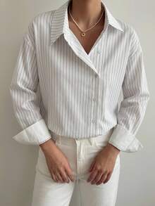 Livesso 春秋款女式寬鬆商務休閒風 2 合 1 配色拼接細條紋設計不對稱門襟時尚街頭通勤優雅襯衫 - 白色 - 查看 5