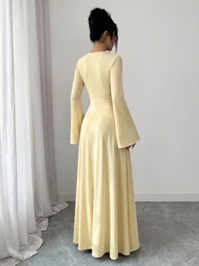 Elenzga 棕色彈性針織中長洋裝，扭轉領口與腰部金屬環百褶設計，法式奢華修身剪裁，適合派對與度假穿著 - 黃色 - 查看 2