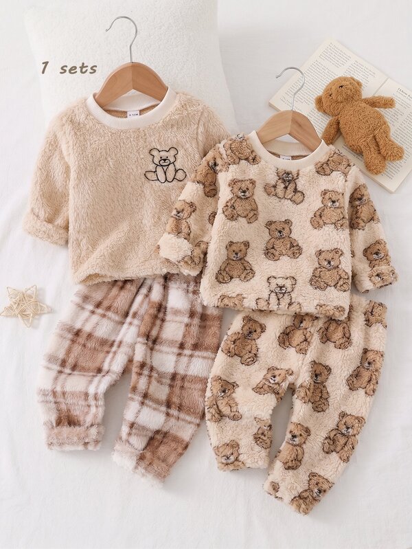1 Set Baby Boy Simple Stylish Plaid Long Fur Thickened Round Neck Long Sleeve Pants, Khaki Main Color, Home Wear, Suitable For Autumn/Winter, Best Gift For Baby Boy