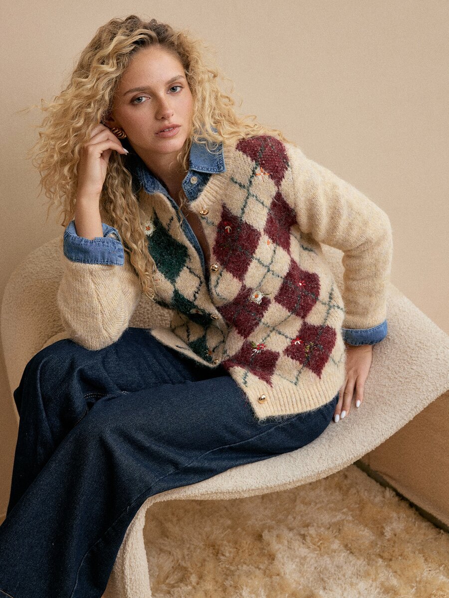 MOTF PREMIUM WOMEN'S VINTAGE HEAVY EMBROIDERY FLORAL ARGYLE PATTERN SINGLE-BREASTED CARDIGAN - Khaki - View 1