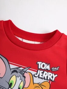 TOM & JERRY X SHEIN طقم بلوزة رياضية بياقة دائرية وبنطال بنقشة كرتونية للبنات الرضع - الأحمر - مشاهدة 3