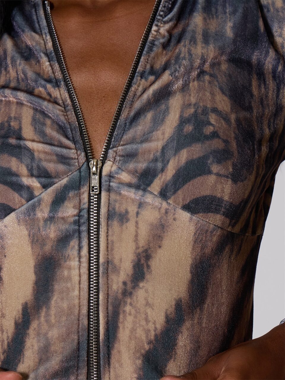 Sudadera con capucha de terciopelo marrón estampado con cremallera para verano, otoño, invierno, para salir, festivales, estilo chica cool, baja frecuencia