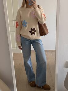 Selianne 秋冬新款休閒優雅杏色花卉刺繡寬鬆版型日常通勤圓領長袖女款時尚針織套頭毛衣 - 杏色 - 查看 4